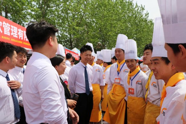 91d437f0ef563f1aa3cbe70c813bff89-1