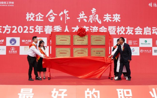 a6519cfcc124584a6ffdf6002c5d3505-1